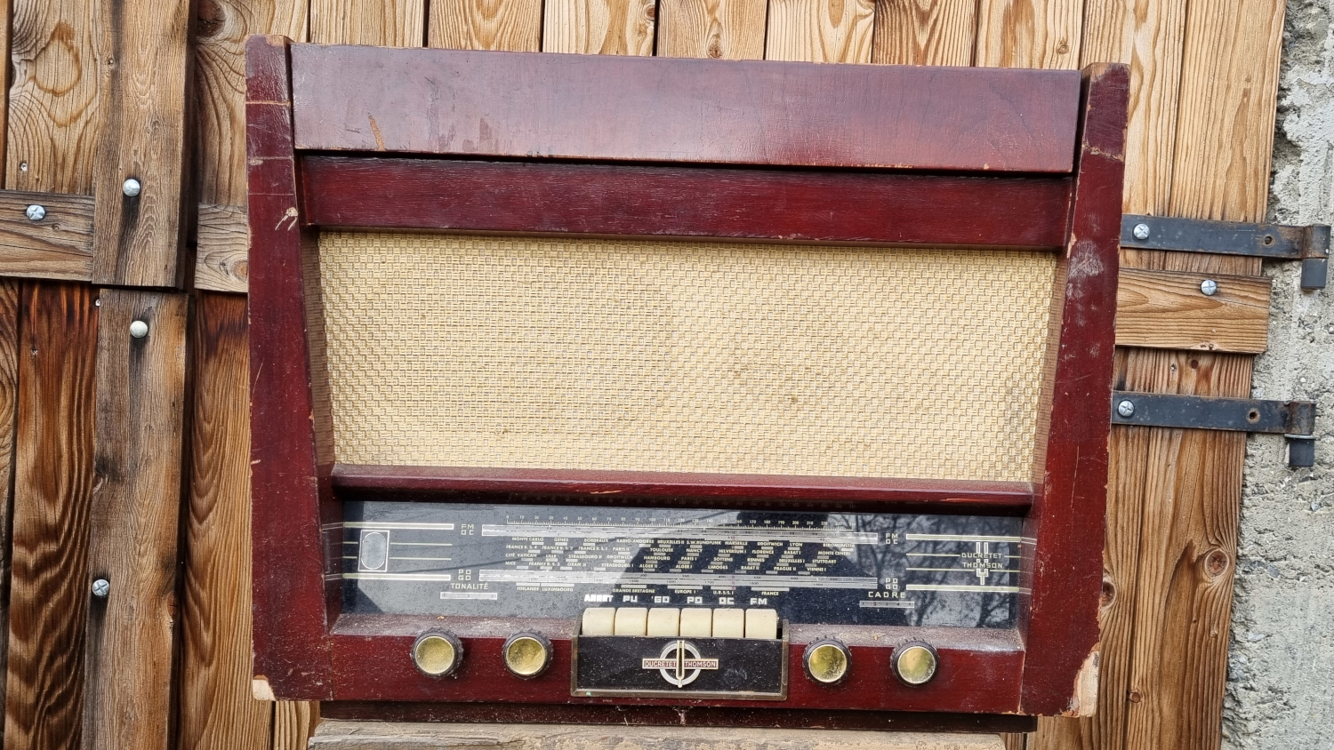 Ducretet-Thomson LP472 "Terre Adélie"