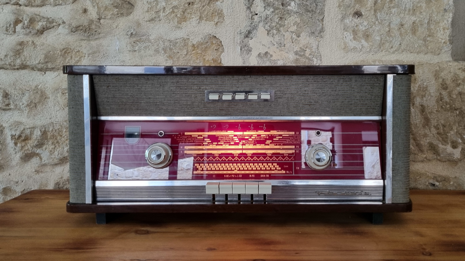 Radiola 4212A